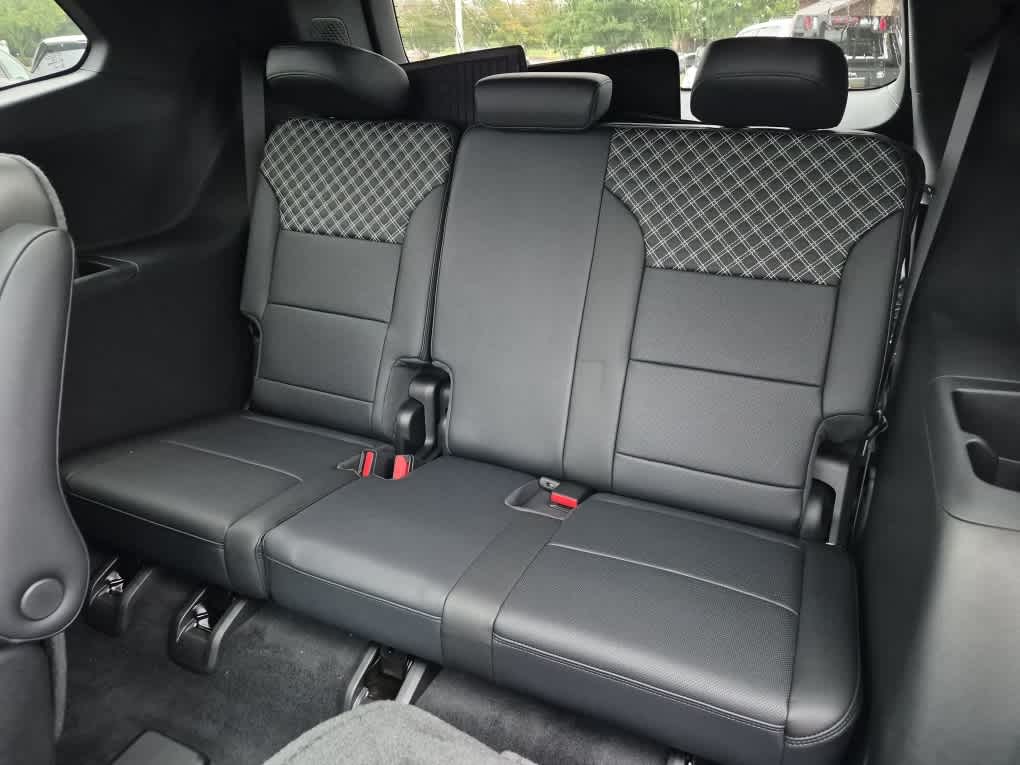 2027 GMC Acadia Denali - Photo 7
