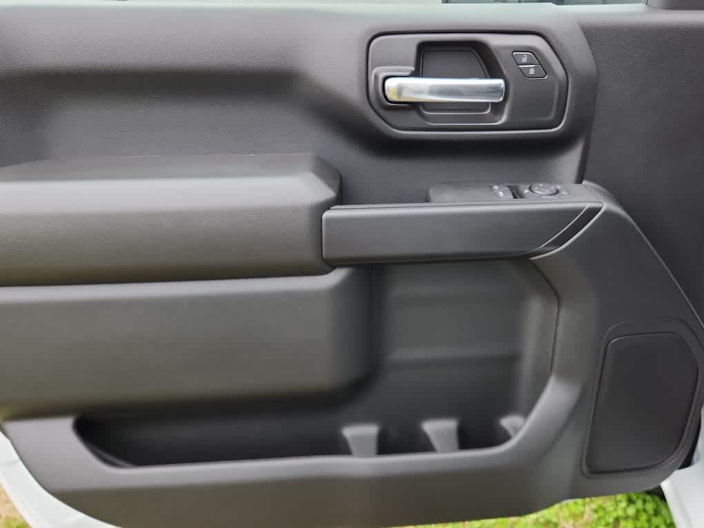 2025 GMC Sierra 3500 Chassis Cab Pro - Photo 6