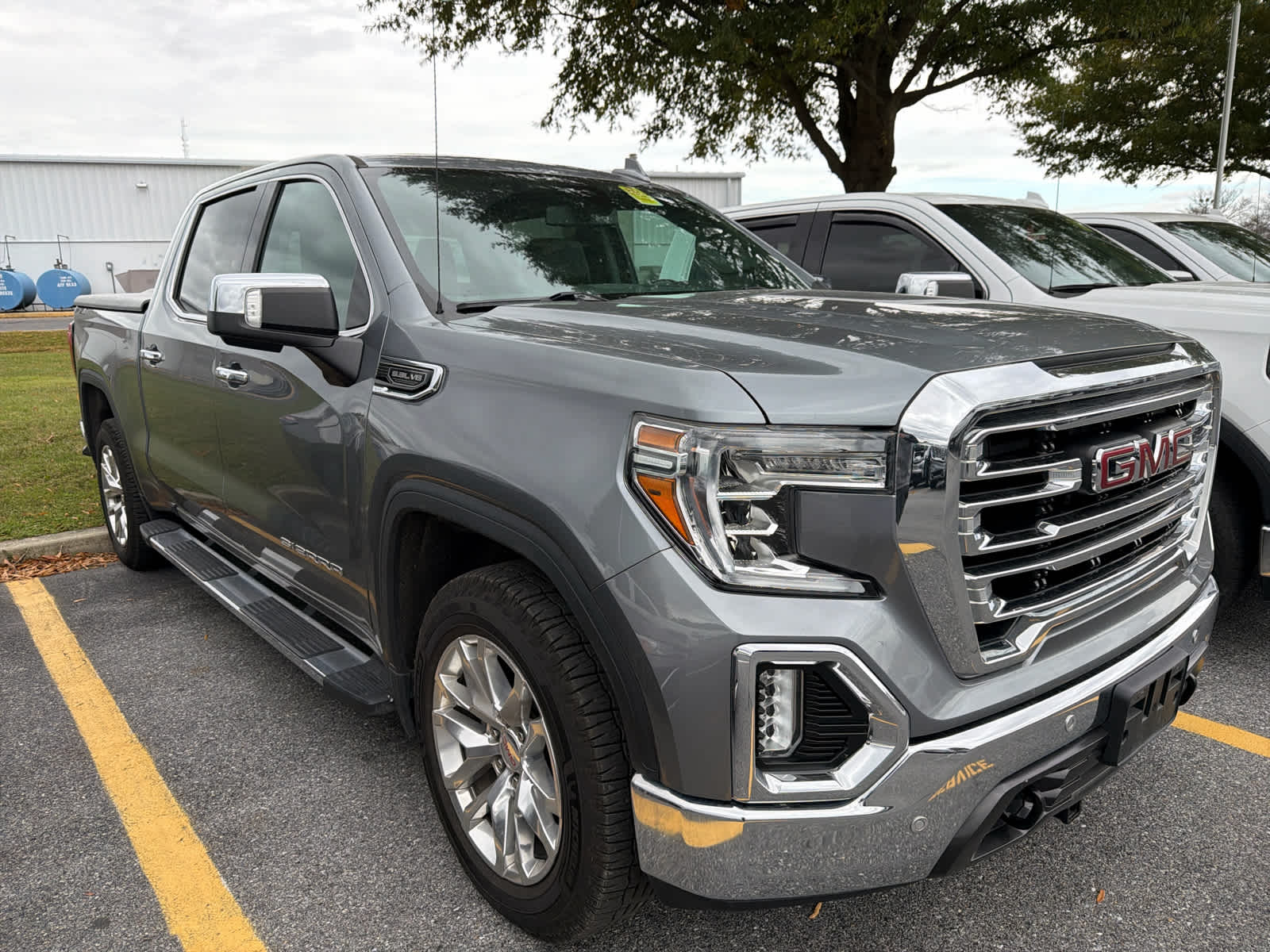 2020 Gmc Sierra 1500 SLT photo 3