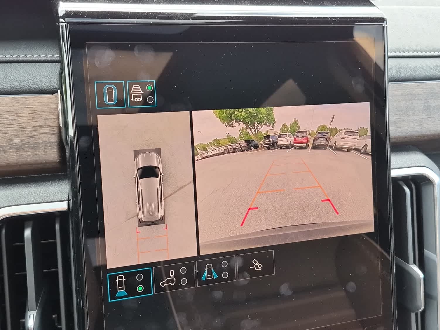 2026 GMC Acadia Denali Ultimate - Photo 16