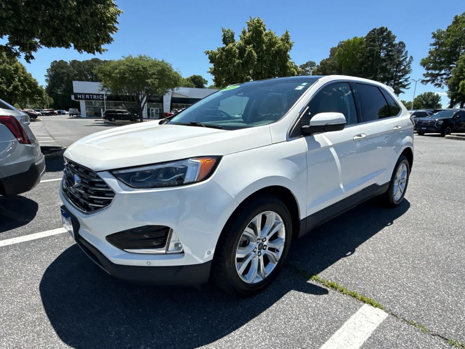 2021 Ford Edge Titanium AWD's photo