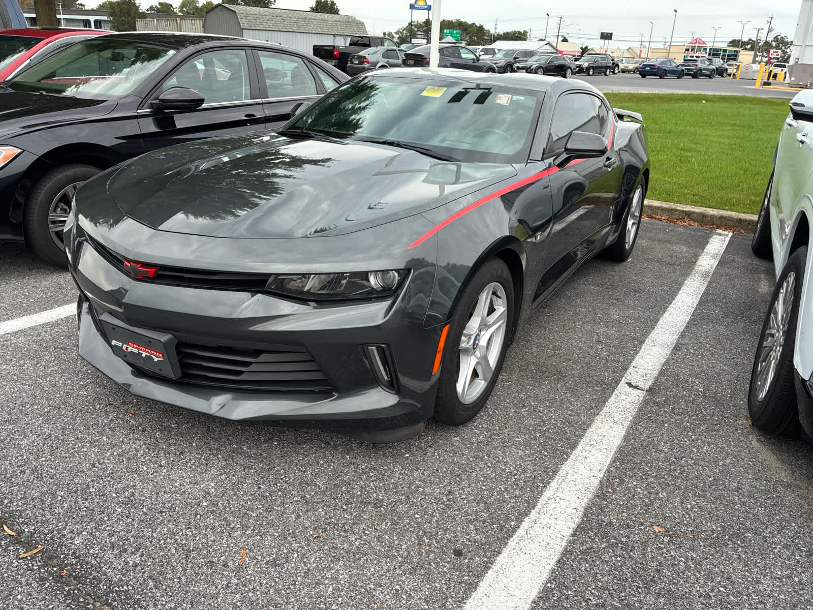 2017 Chevrolet Camaro 2LT photo 2