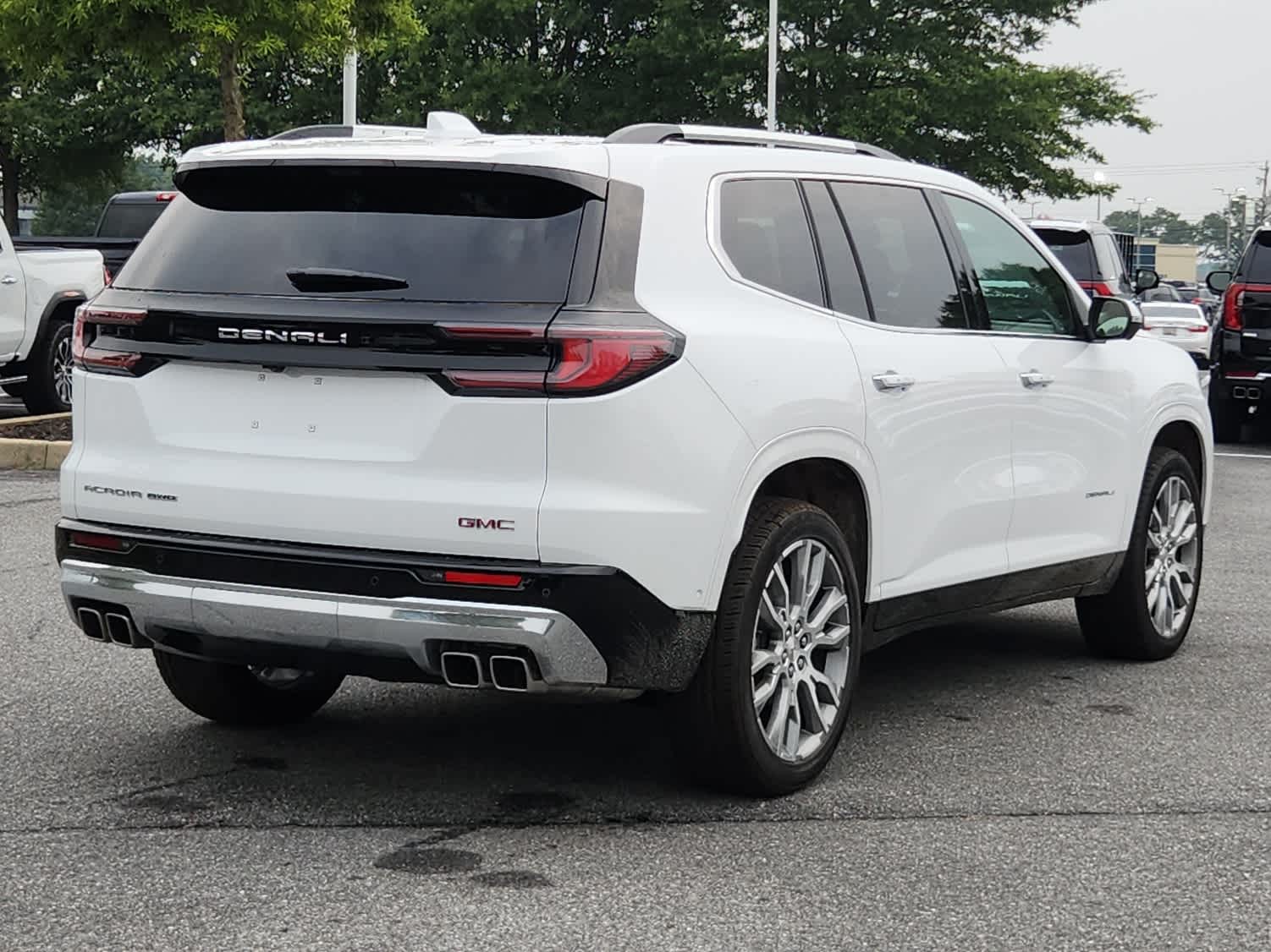 2026 Gmc Acadia Denali photo 3