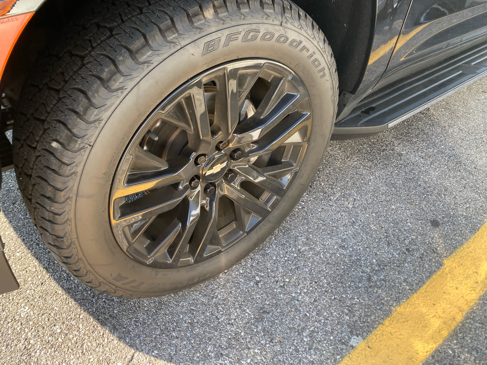 2023 Chevrolet Tahoe LS photo 4
