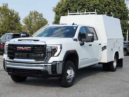 2025 GMC Sierra 3500 HD Chassis Cab Pro Truck