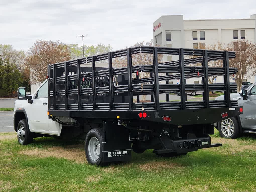 2025 Gmc Sierra 3500 HD Pro photo 4
