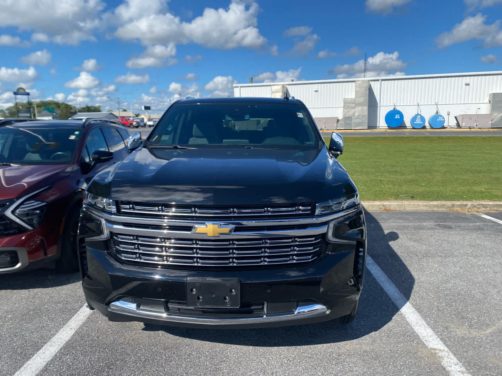2024 Chevrolet Tahoe Premier photo 2