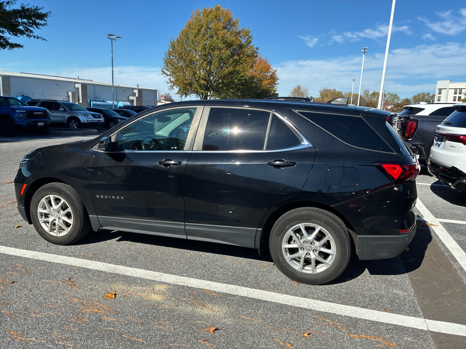 2022 Chevrolet Equinox LT photo 3