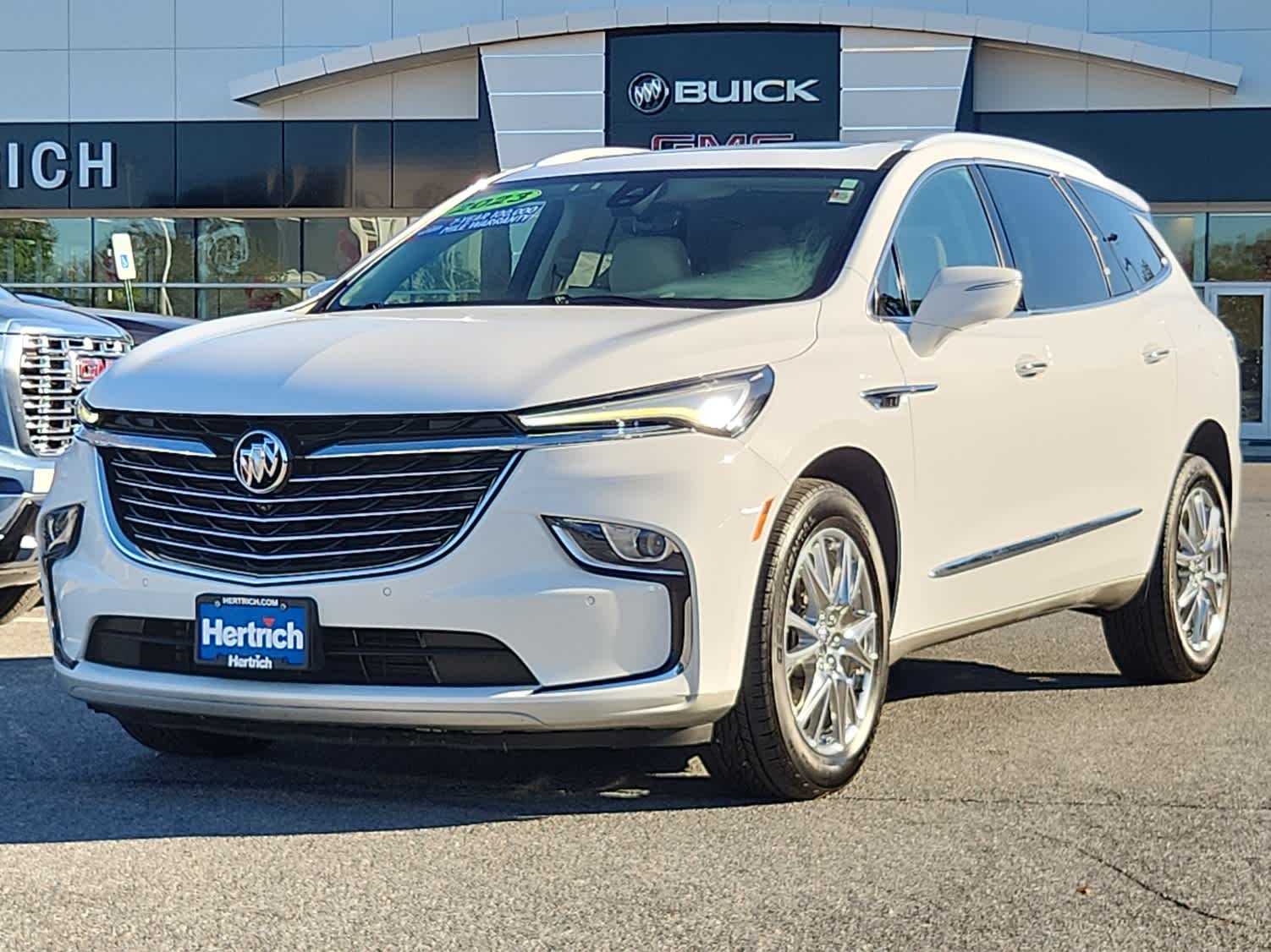 2023 Buick Enclave Premium's photo