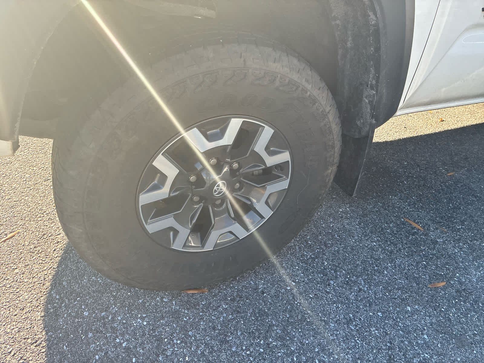 2023 Toyota Tacoma SR photo 2