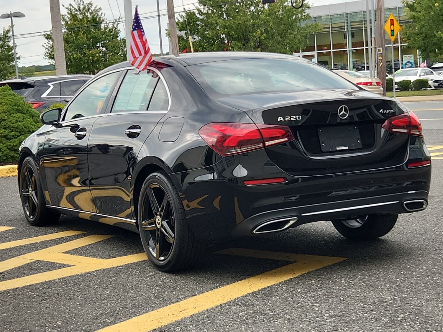 2020 Mercedes Benz A 220 4MATIC photo 4