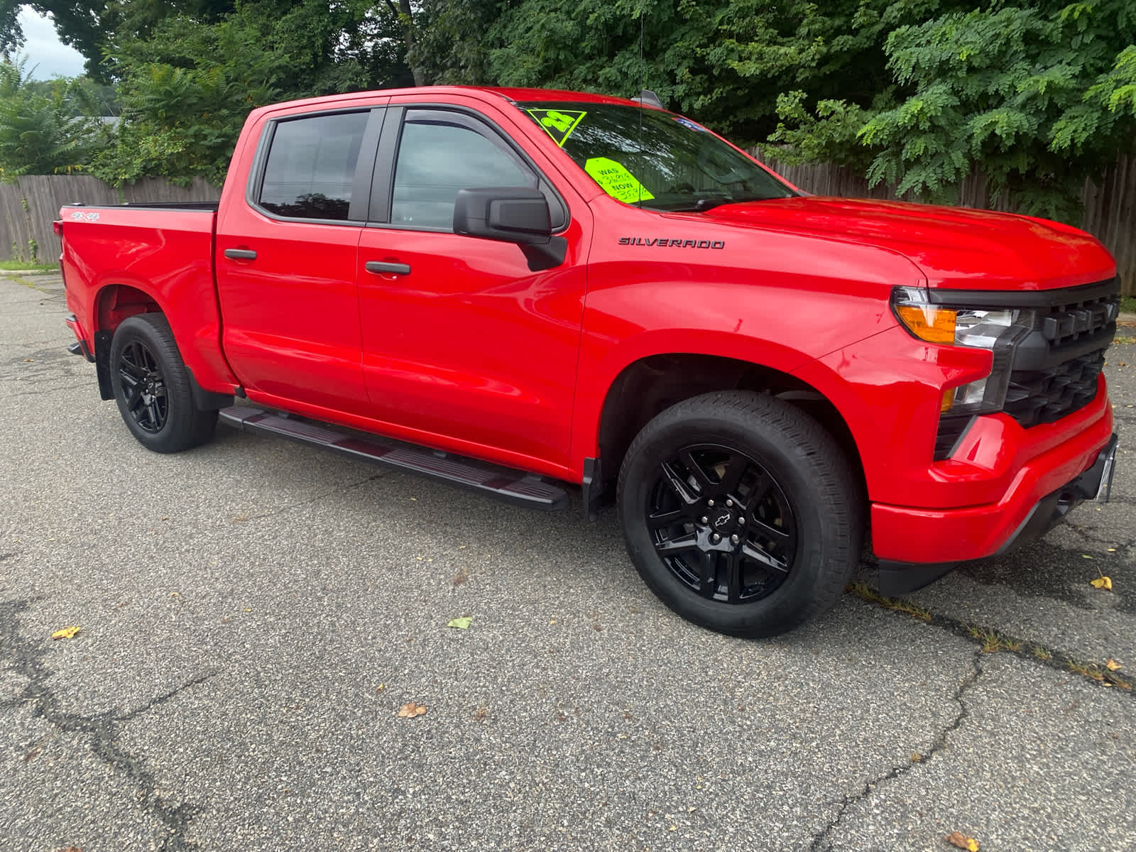 2022 Chevrolet Silverado 1500 Custom photo 2