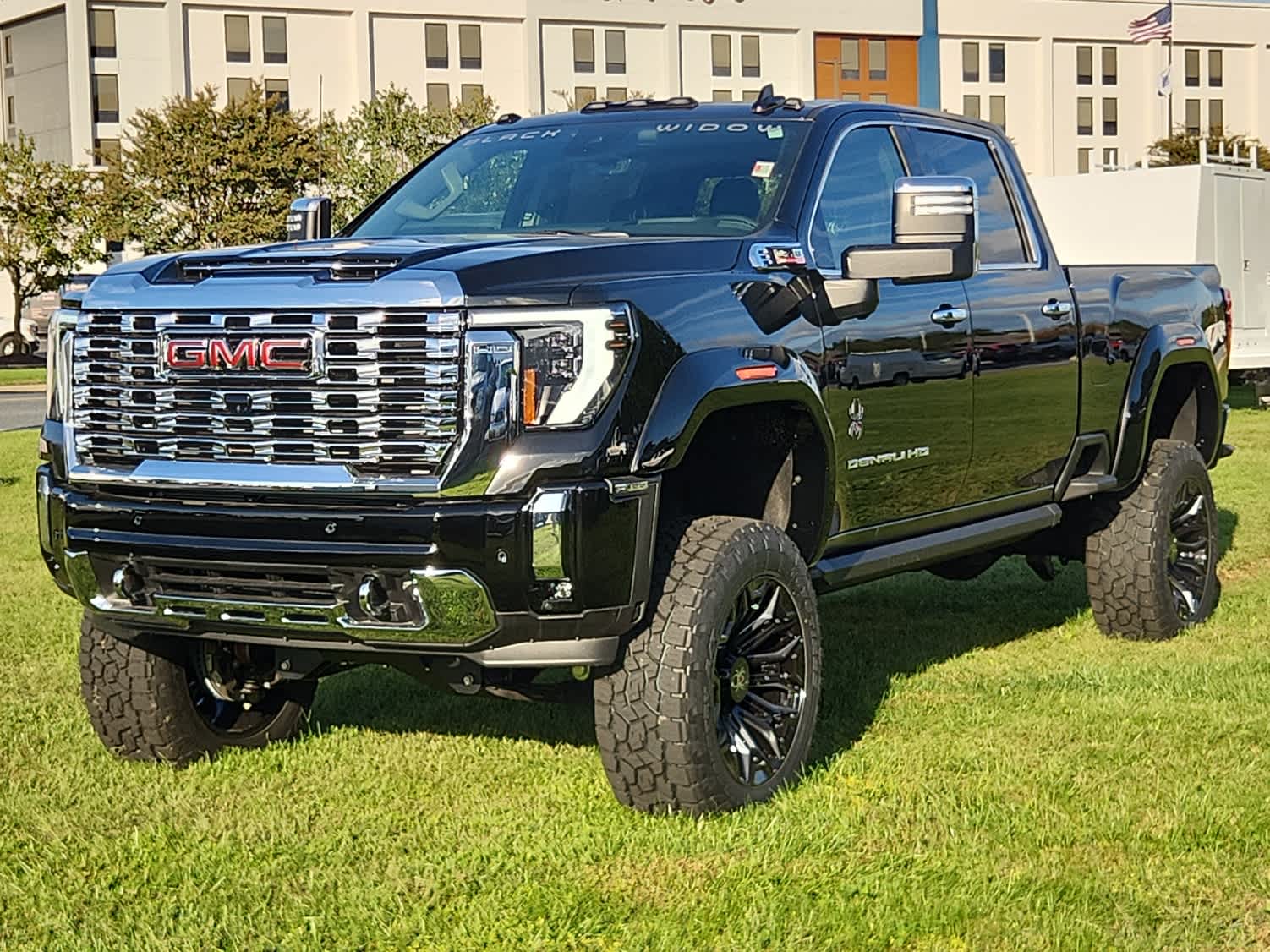 2025 GMC Sierra 2500HD Denali's photo