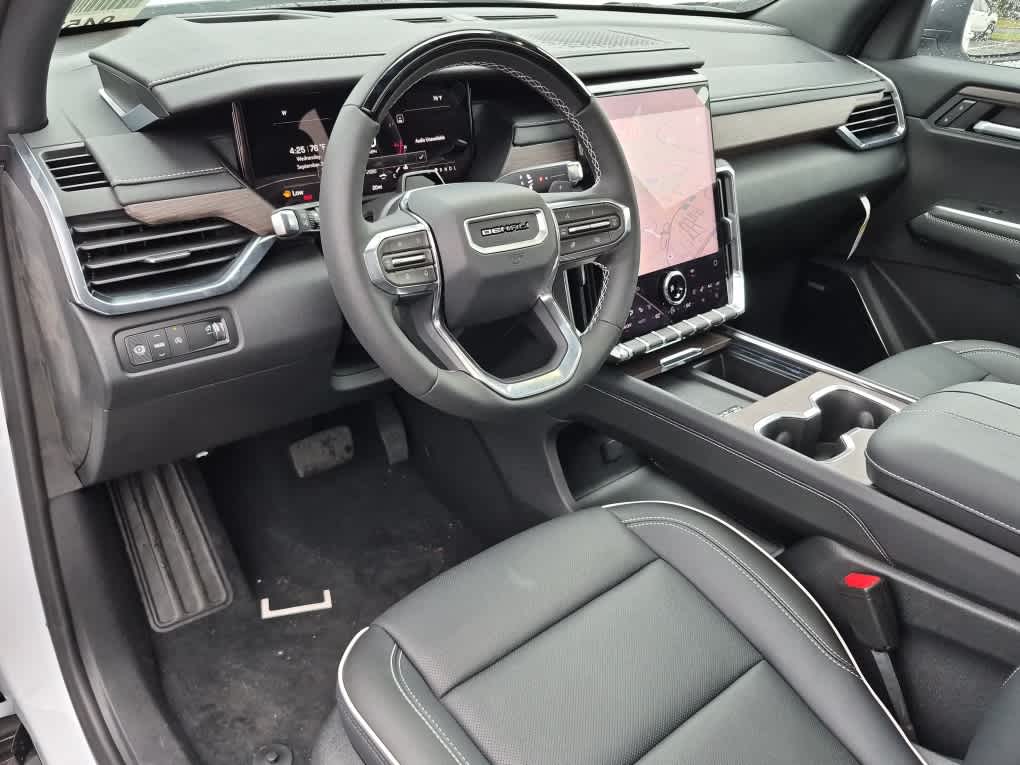 2027 GMC Acadia Denali - Photo 13