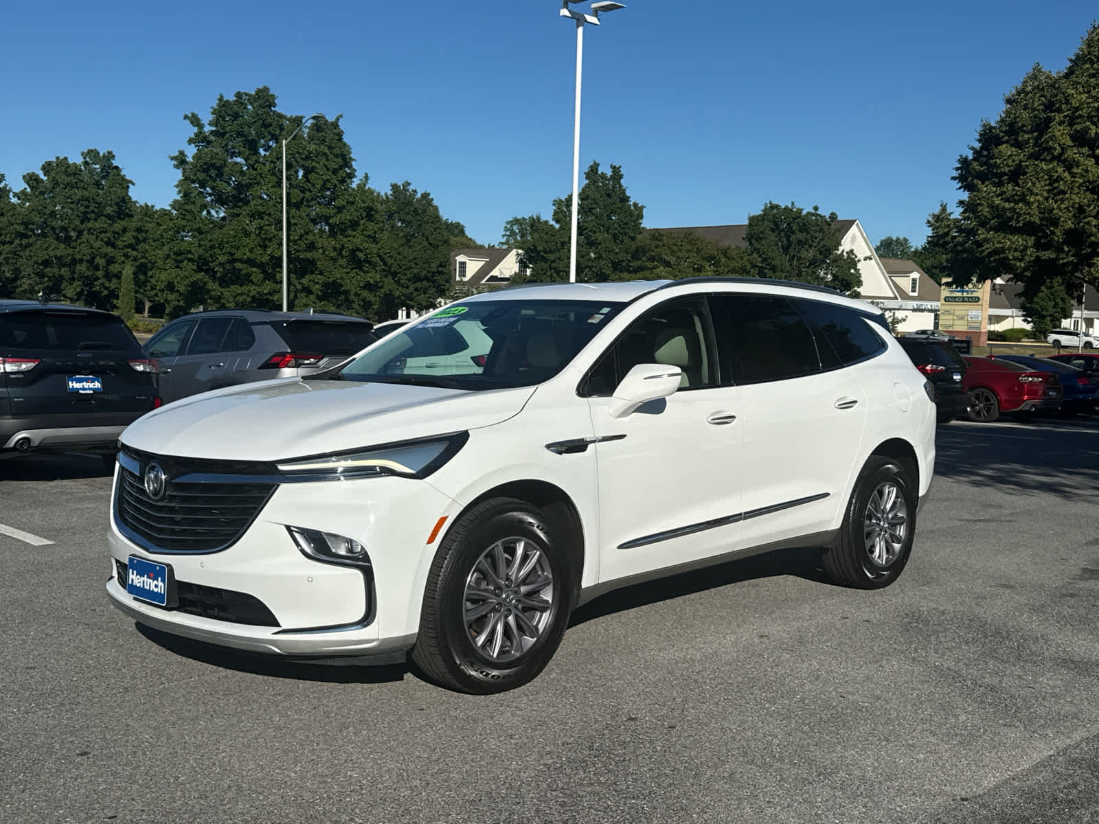2023 Buick Enclave Essence AWD's photo