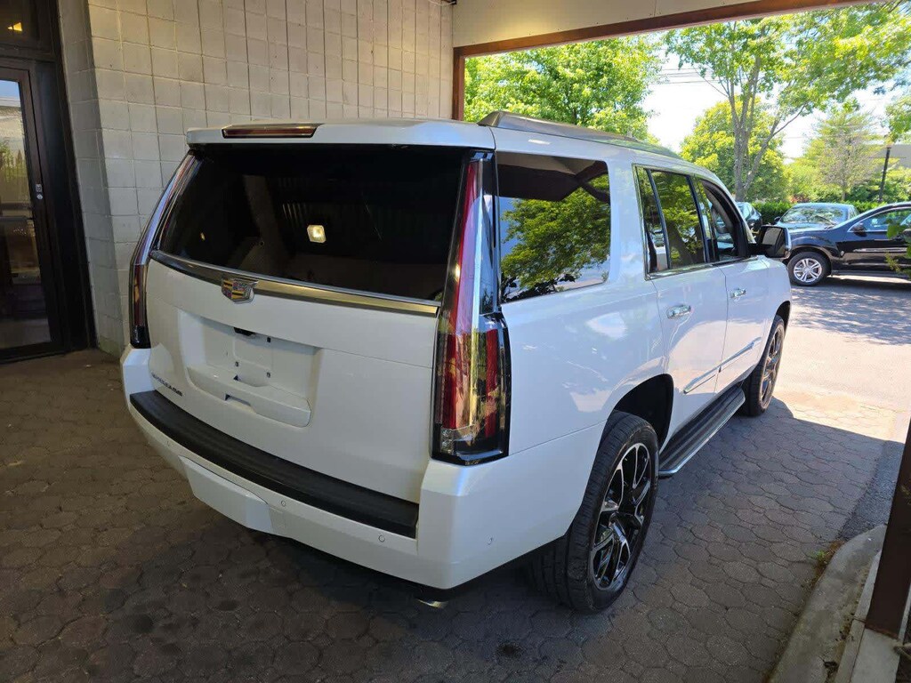 Used 2018 CADILLAC Escalade Luxury SUV