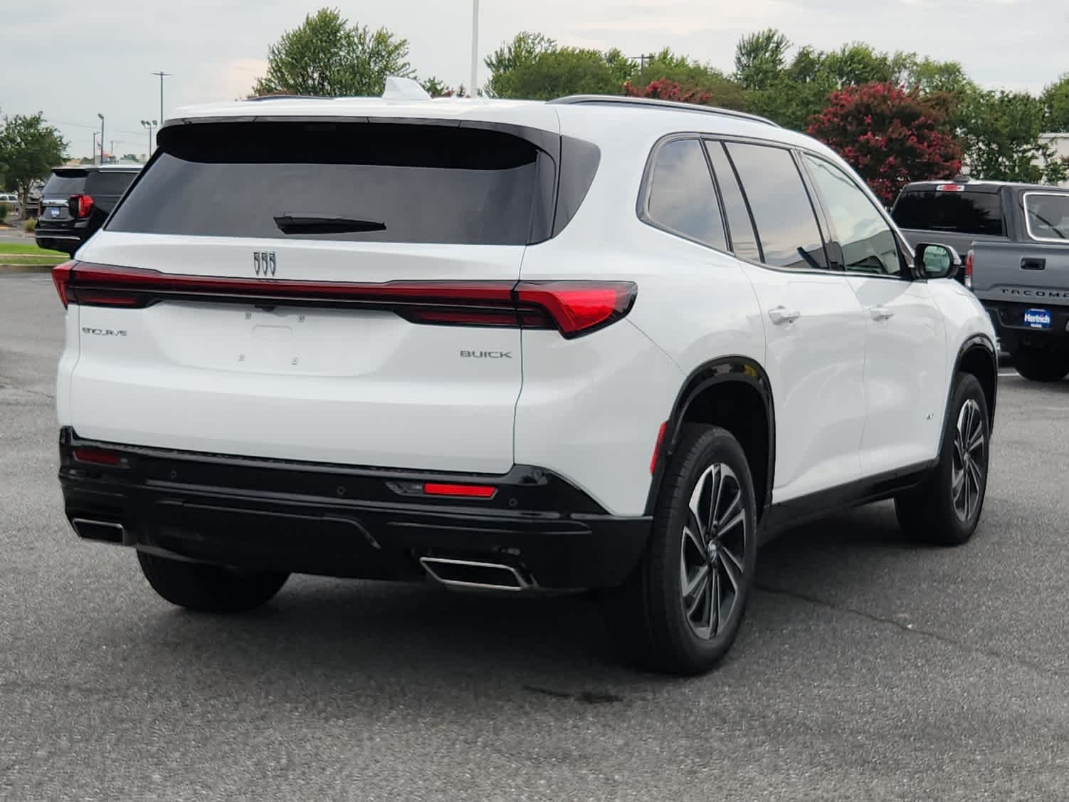 2026 Buick Enclave Sport Touring photo 2