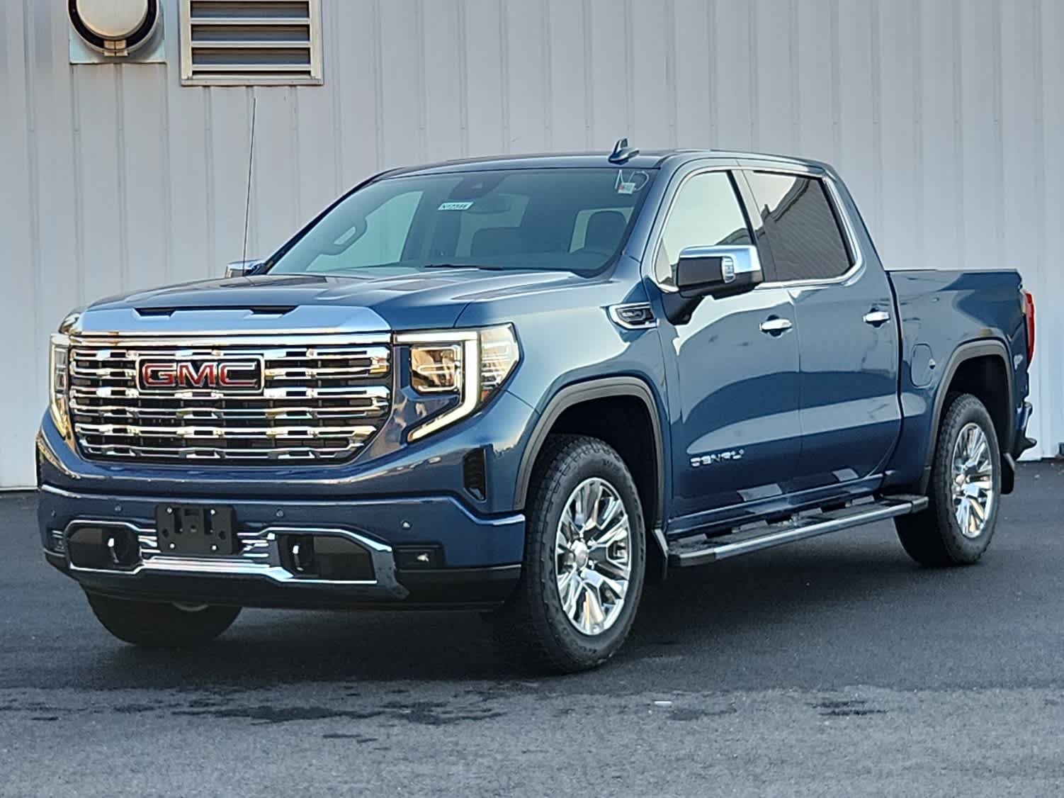2026 GMC Sierra 1500 Denali's photo