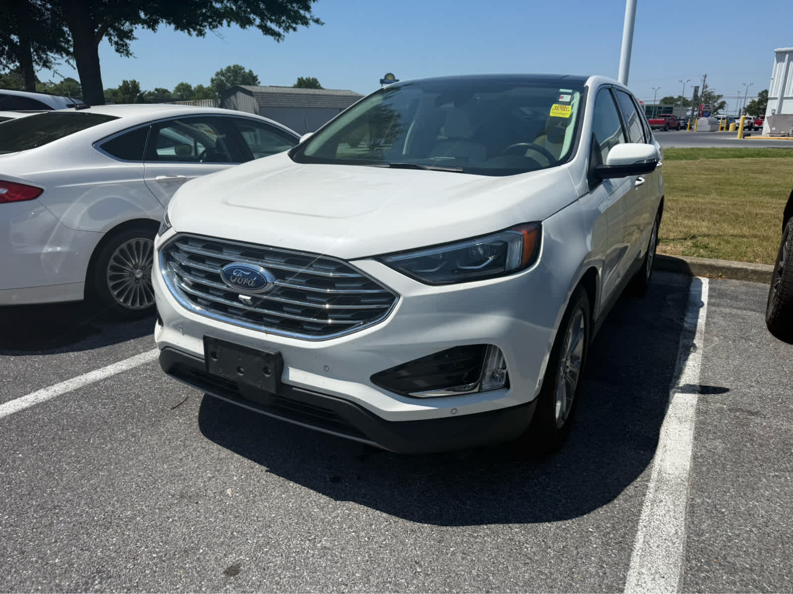 2021 Ford Edge Titanium AWD's photo