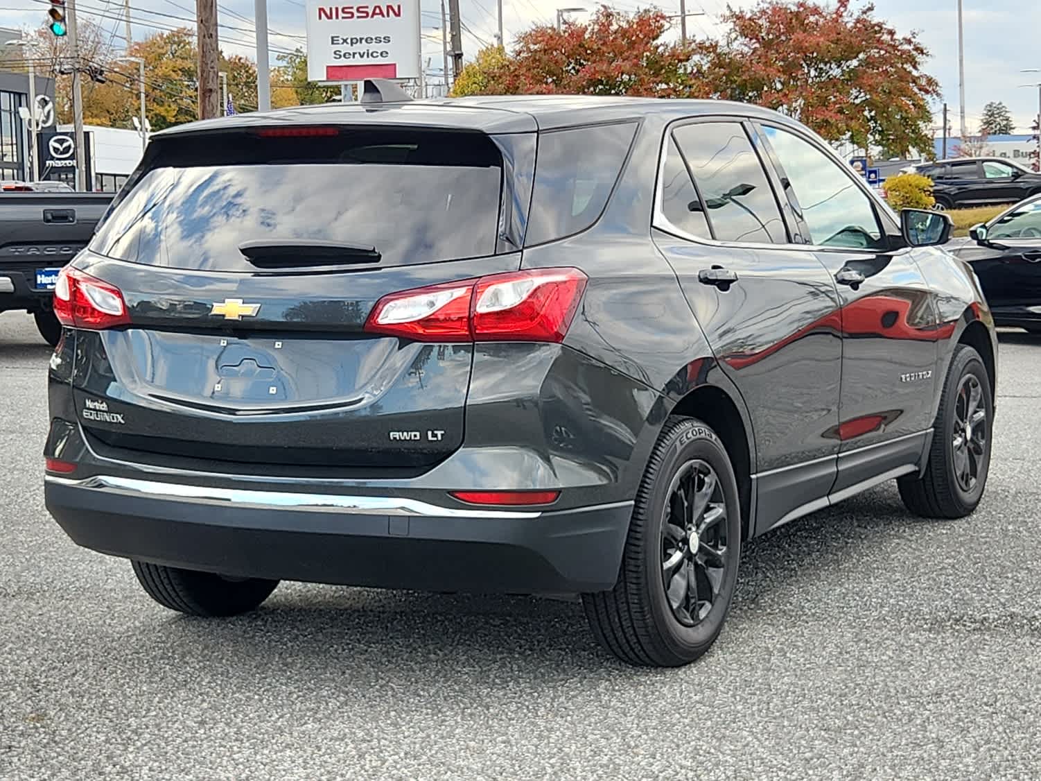 2020 Chevrolet Equinox LT photo 3