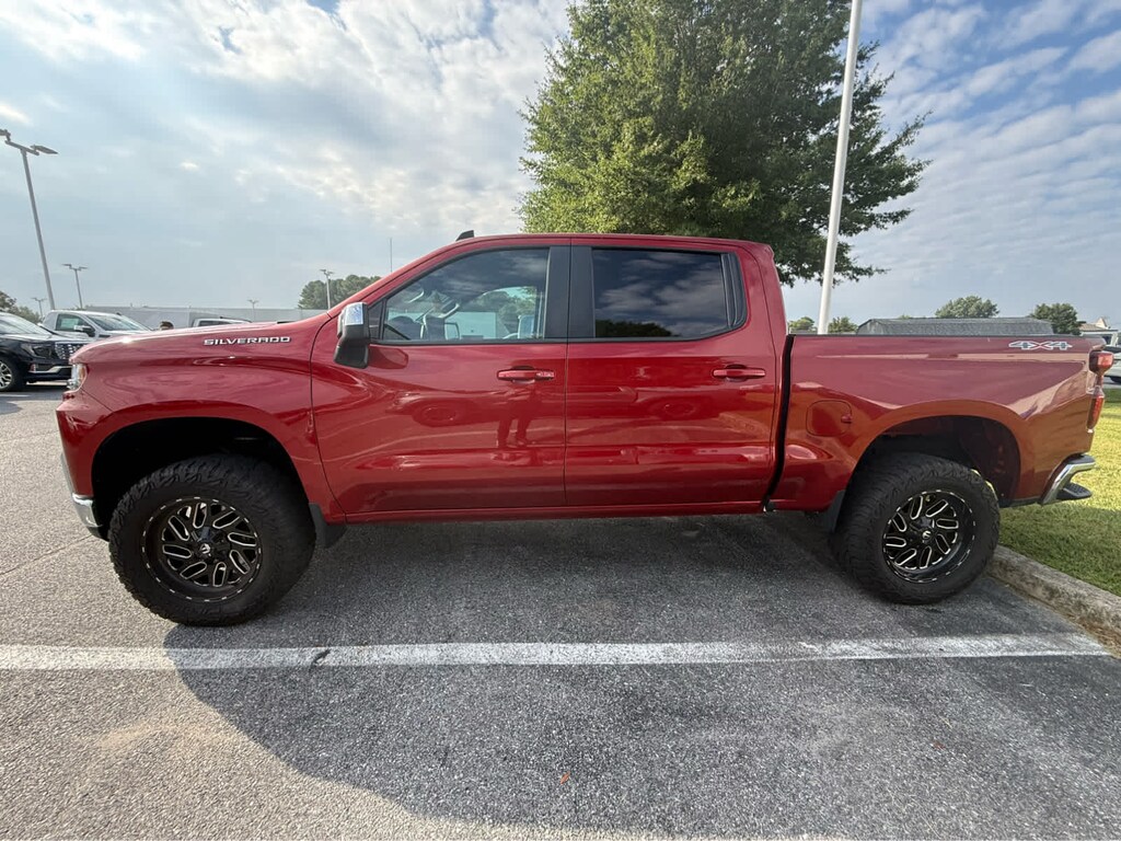 Used 2021 Chevrolet Silverado 1500 LT Truck