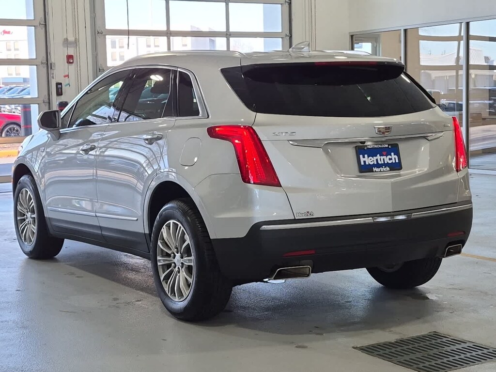 Used 2017 CADILLAC XT5 Luxury FWD SUV