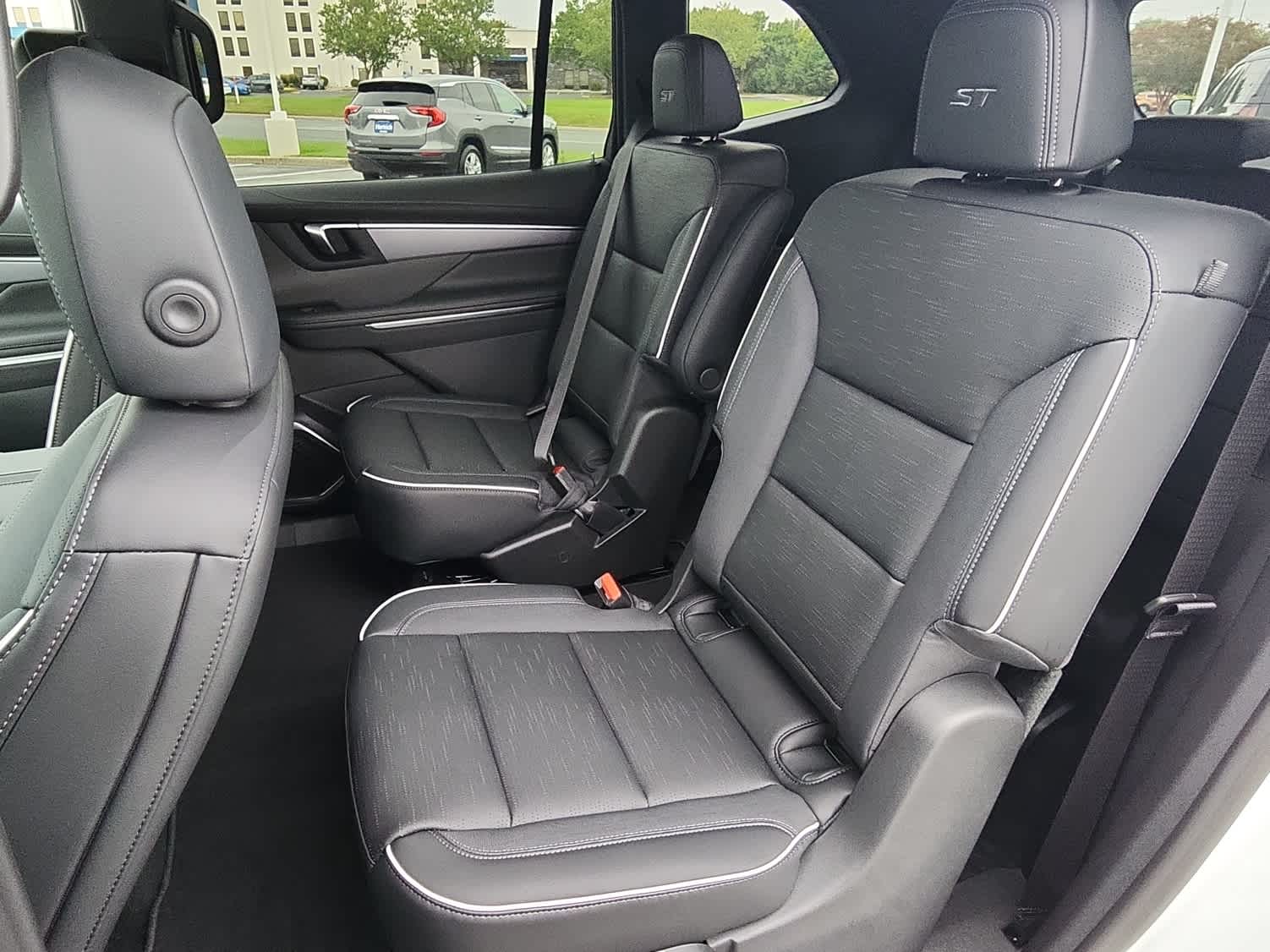 2026 Buick Enclave Sport Touring - Photo 8