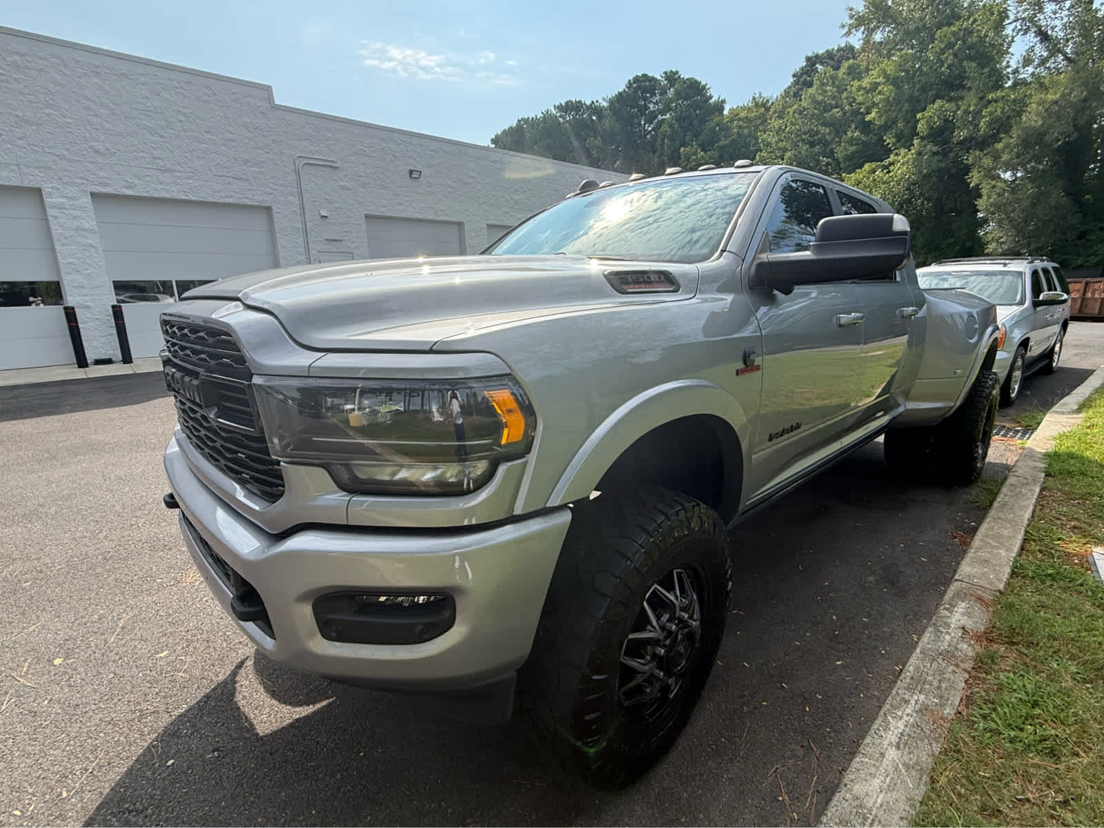 2022 RAM 3500 Limited Mega Cab DRW 4WD