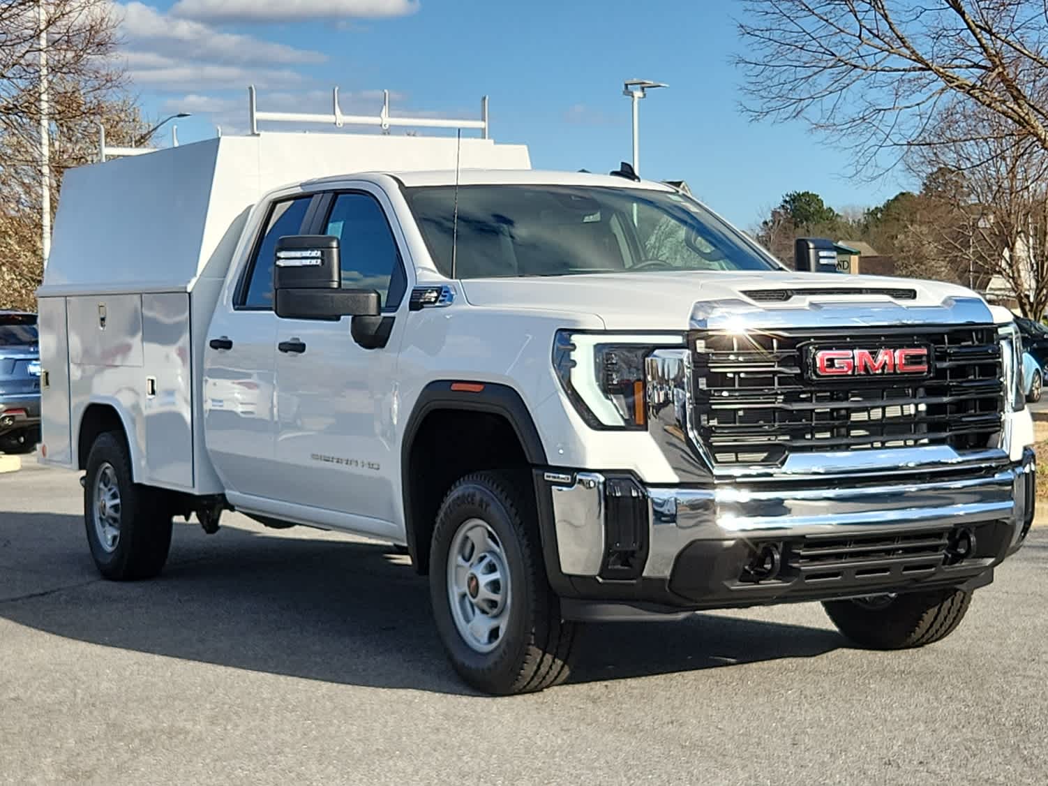 2025 Gmc Sierra 2500 HD Pro photo 2