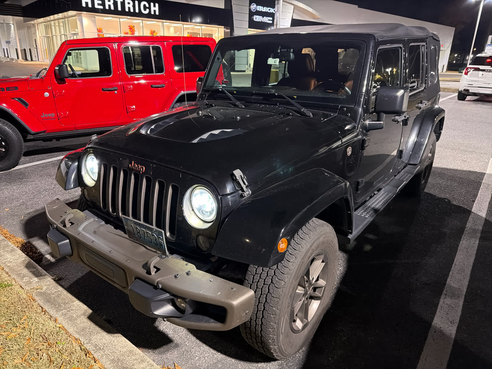 2016 Jeep Wrangler Unlimited Anniversary Edition photo 2