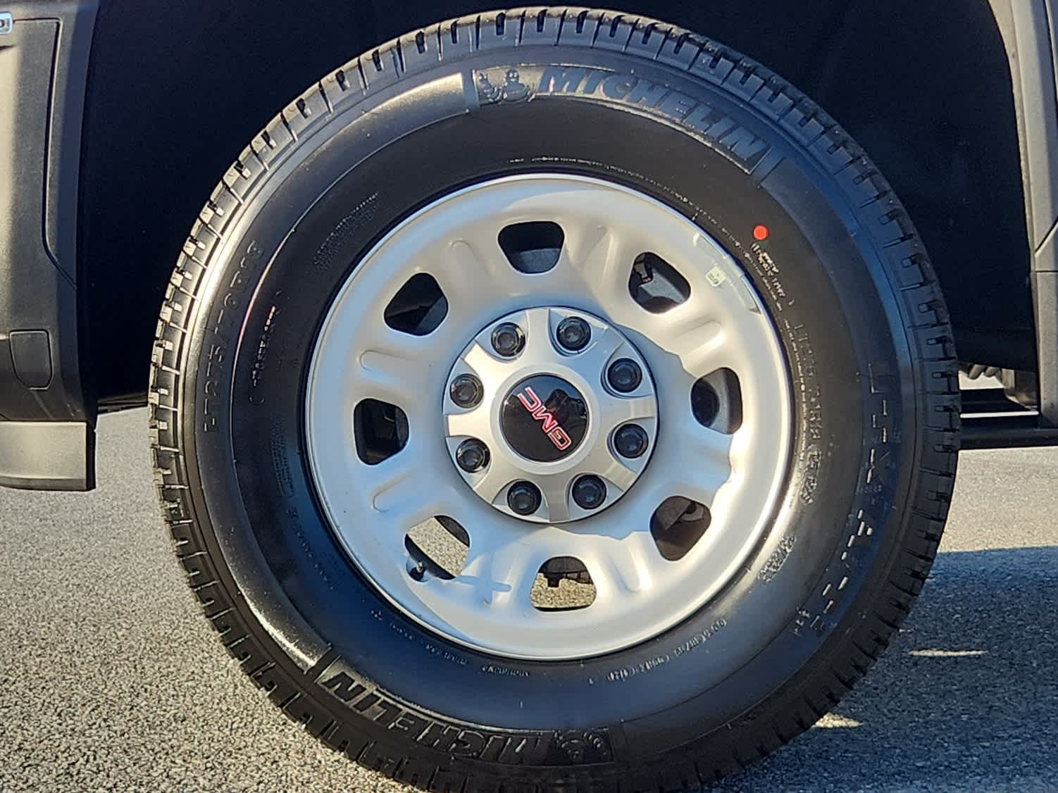 2025 GMC Sierra 3500HD Pro - Photo 6