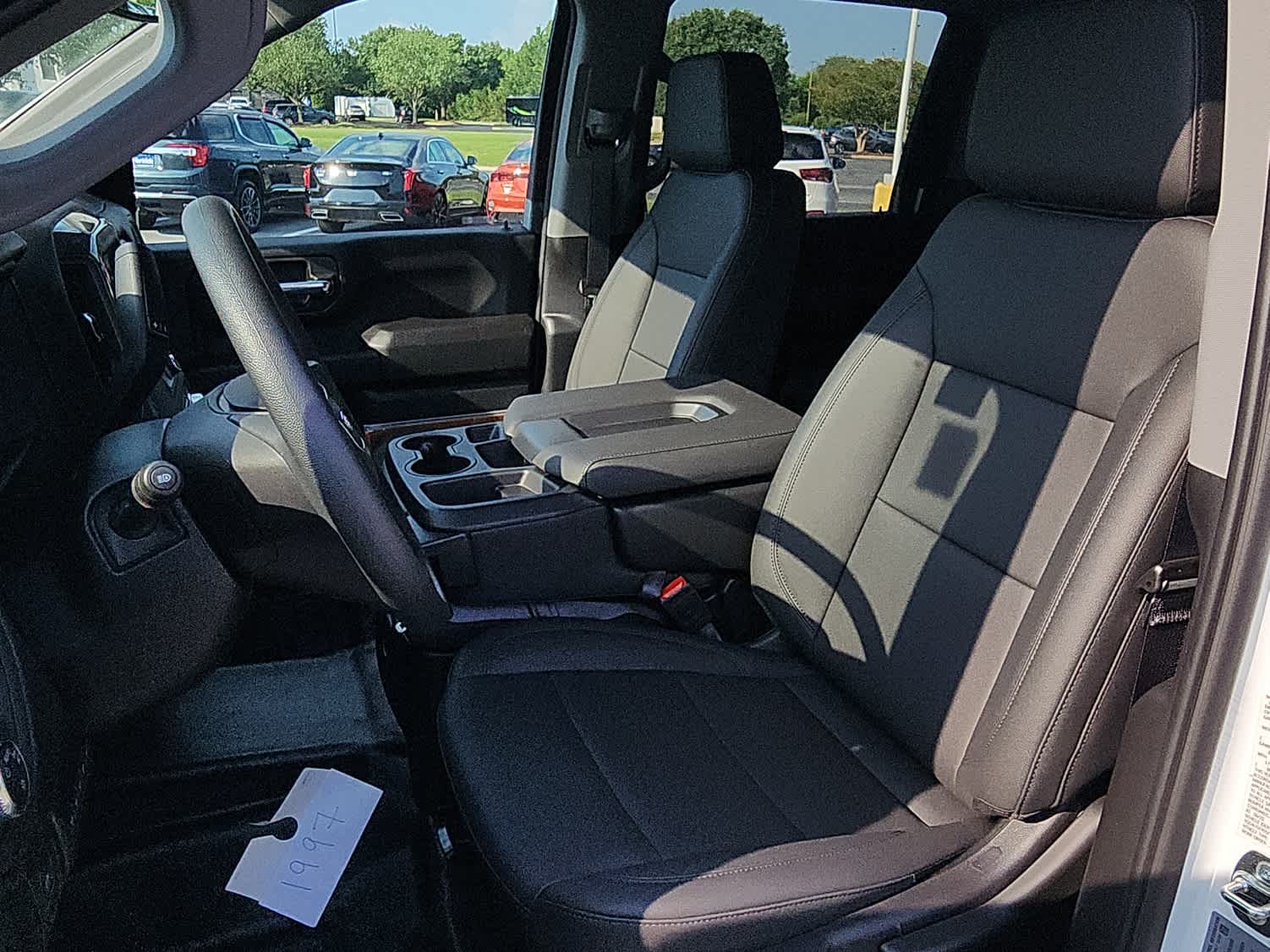 2025 GMC Sierra 3500 Chassis Cab Pro - Photo 10