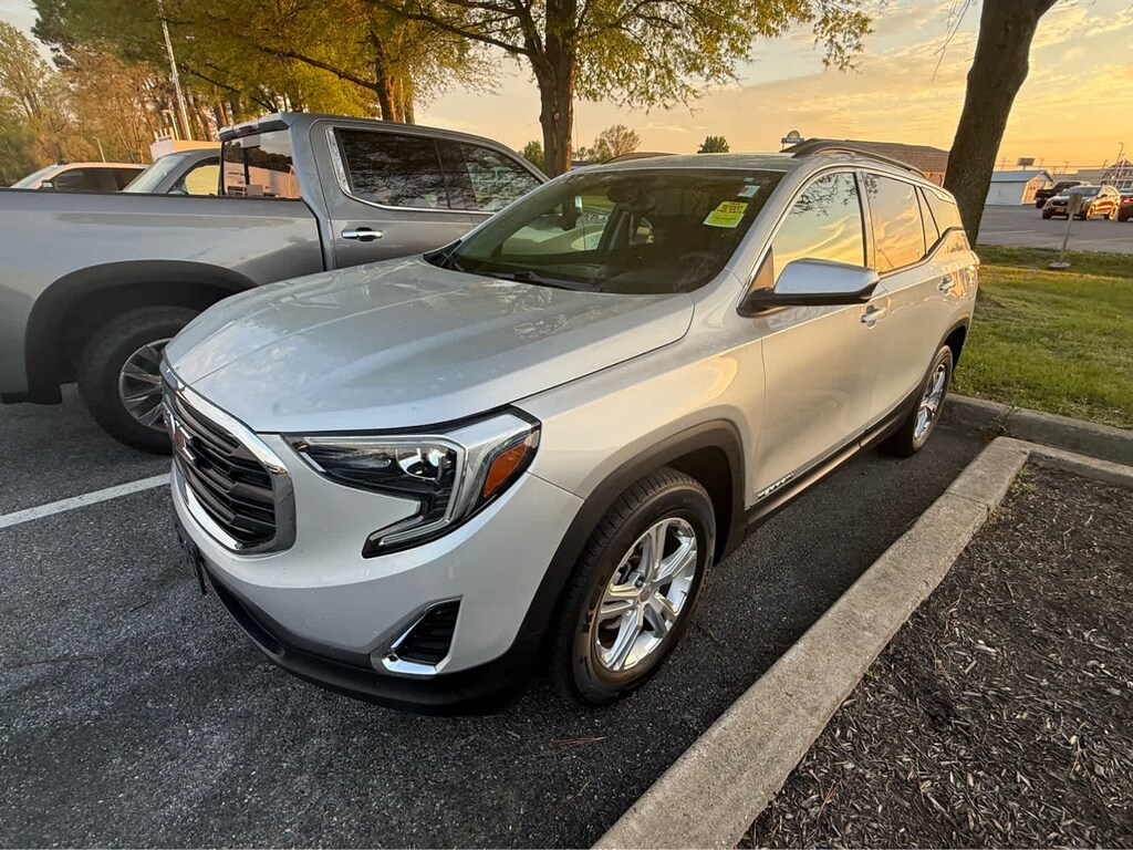 Used 2020 GMC Terrain SLE SUV