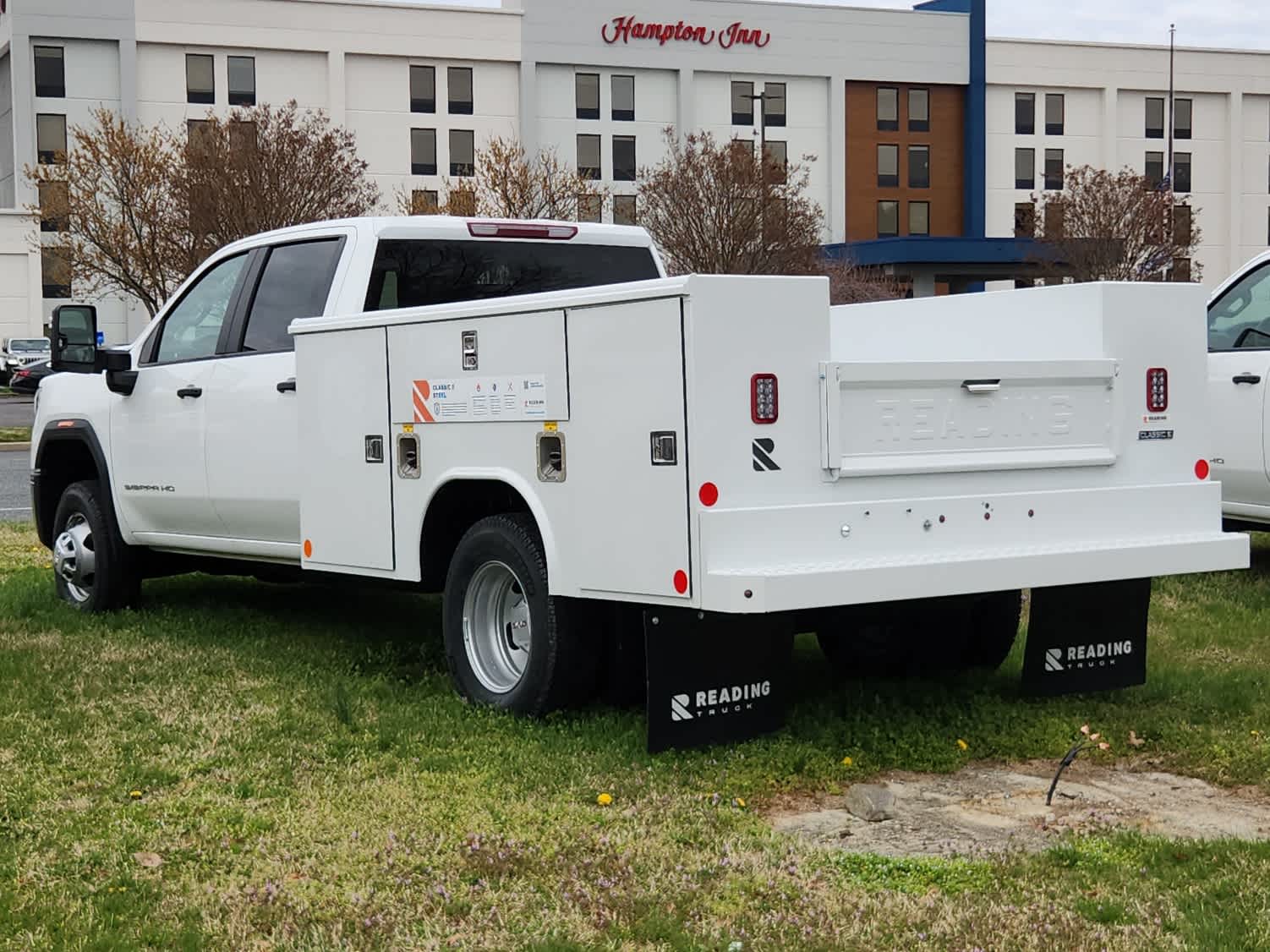 2025 Gmc Sierra 3500 HD Pro photo 4