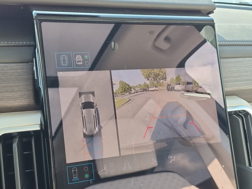 2027 GMC Acadia Denali - Photo 16