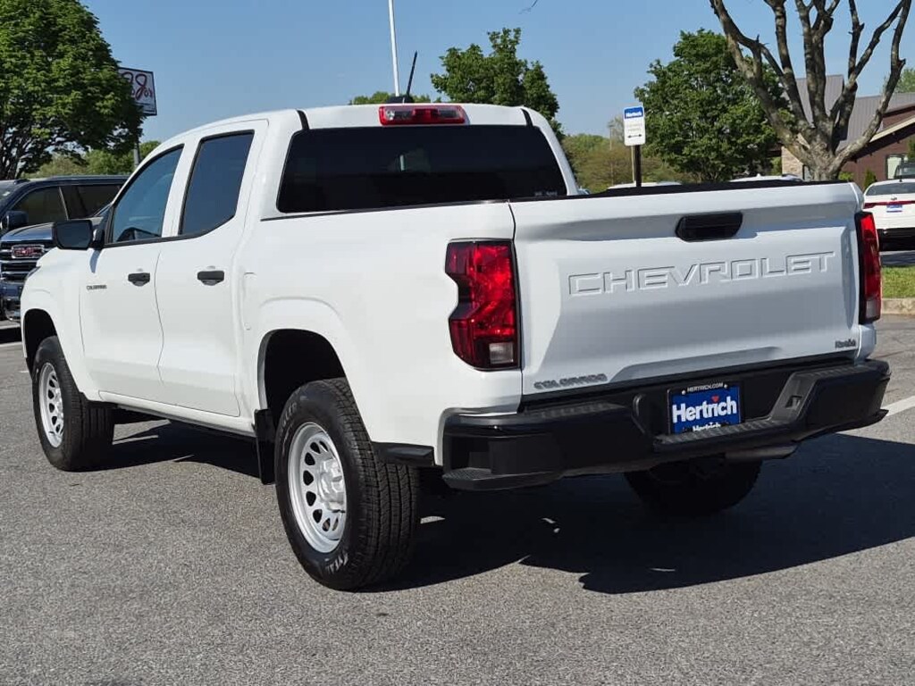 Used 2024 Chevrolet Colorado WT Truck