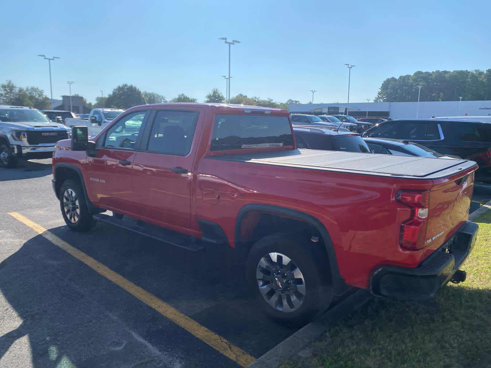2024 Chevrolet Silverado 2500HD Custom photo 4