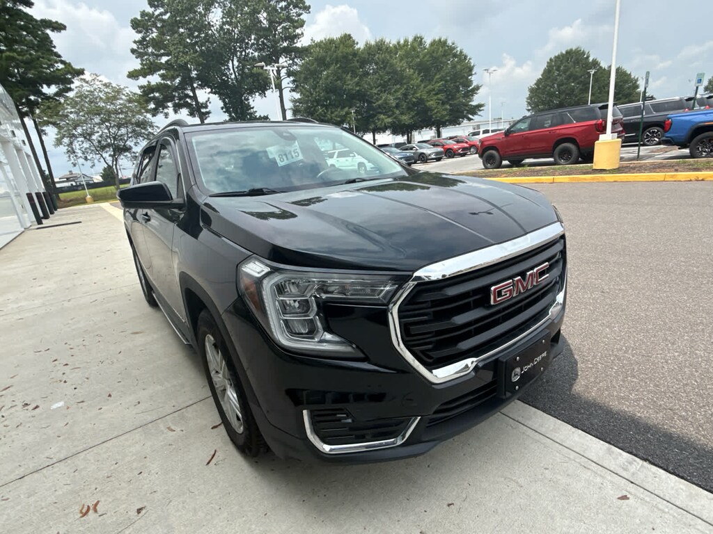 Used 2022 GMC Terrain SLE SUV