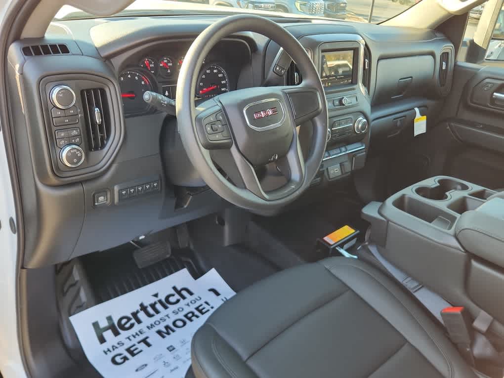 2025 GMC Sierra 3500HD Pro - Photo 11