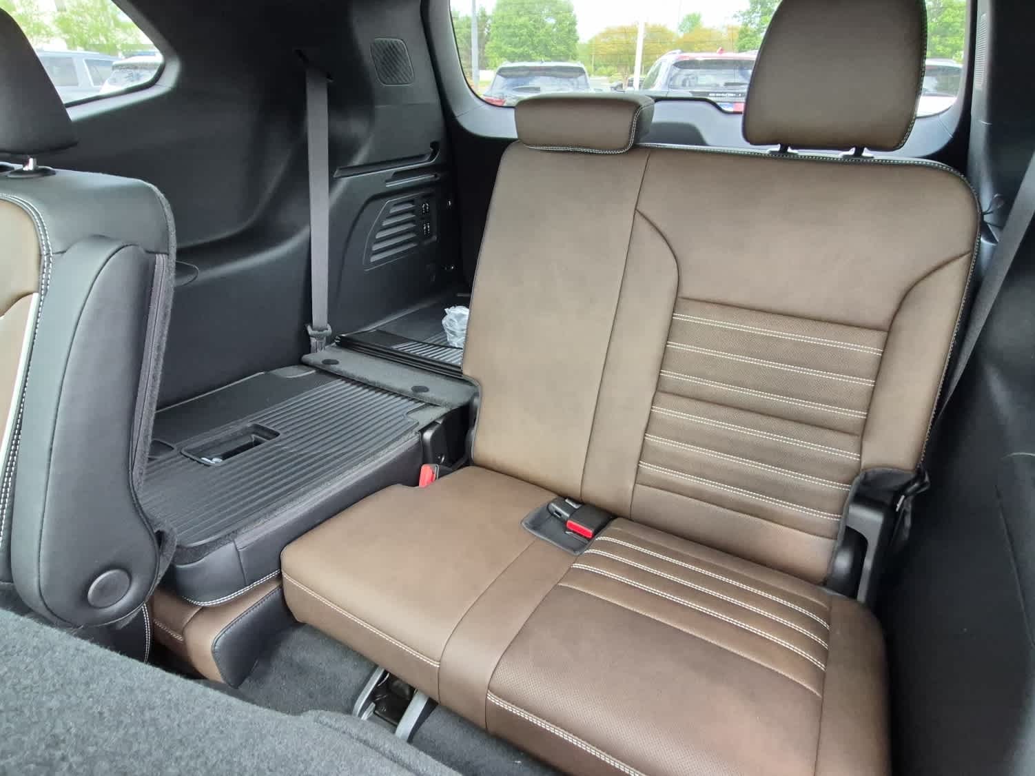 2026 GMC Acadia Denali Ultimate - Photo 7