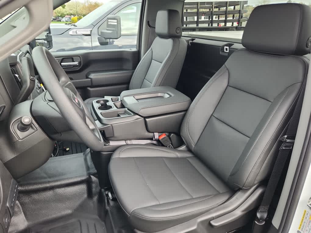 2025 GMC Sierra 2500HD Pro - Photo 6