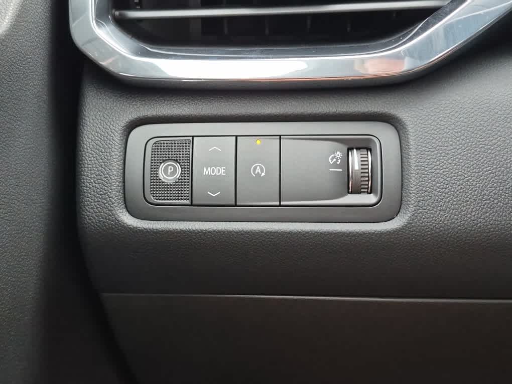 2027 GMC Acadia Denali - Photo 19