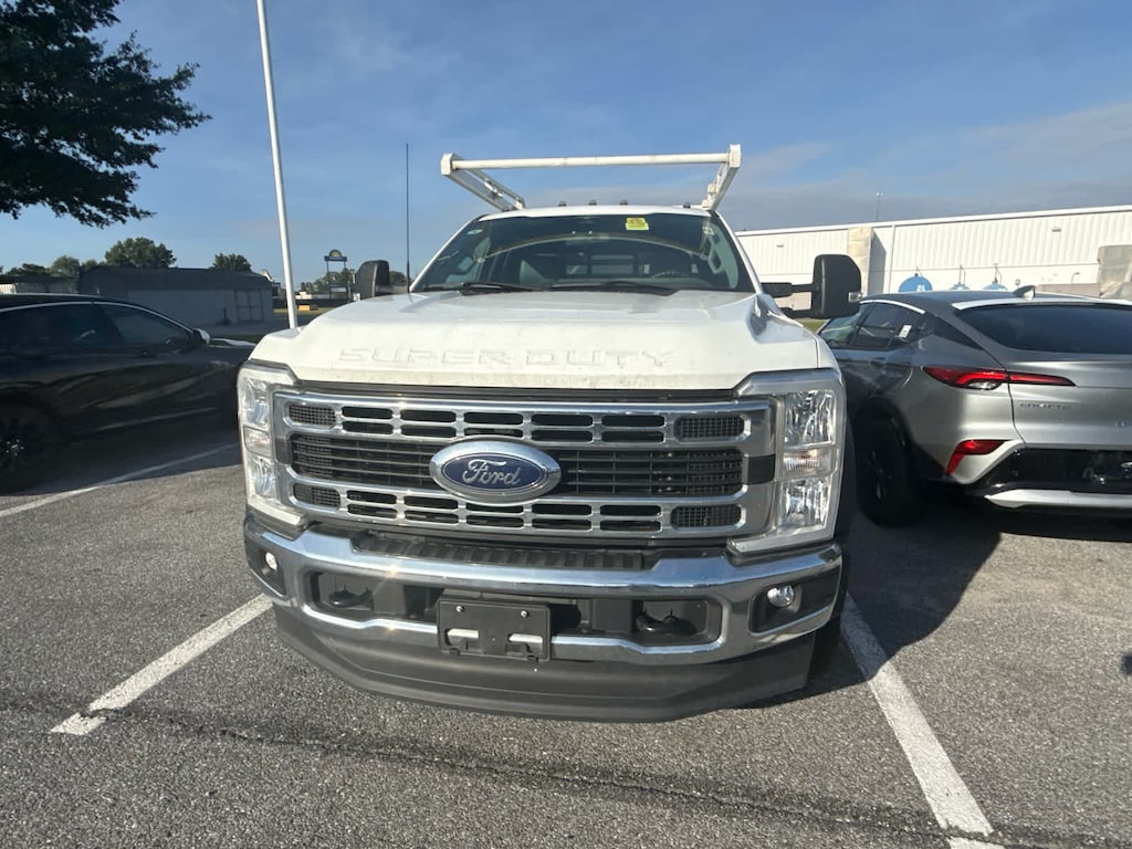 Used 2023 Ford Super Duty F-550 DRW XL