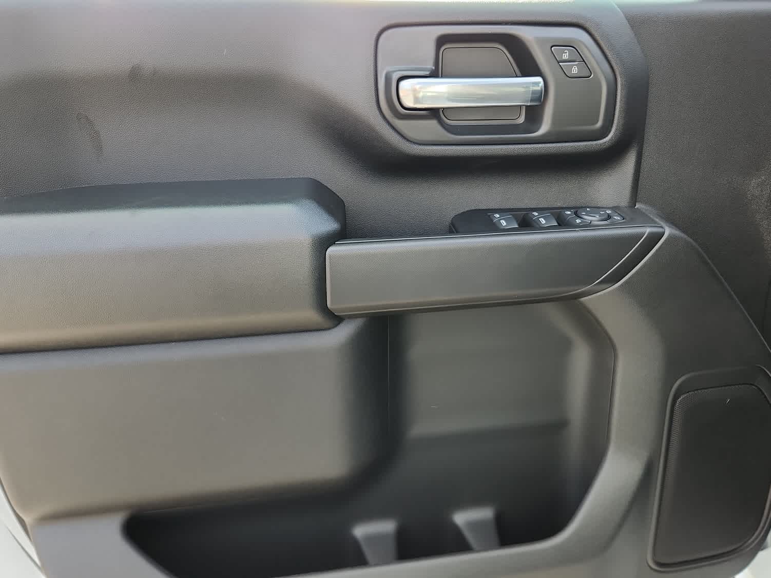 2025 GMC Sierra 2500HD Pro - Photo 9