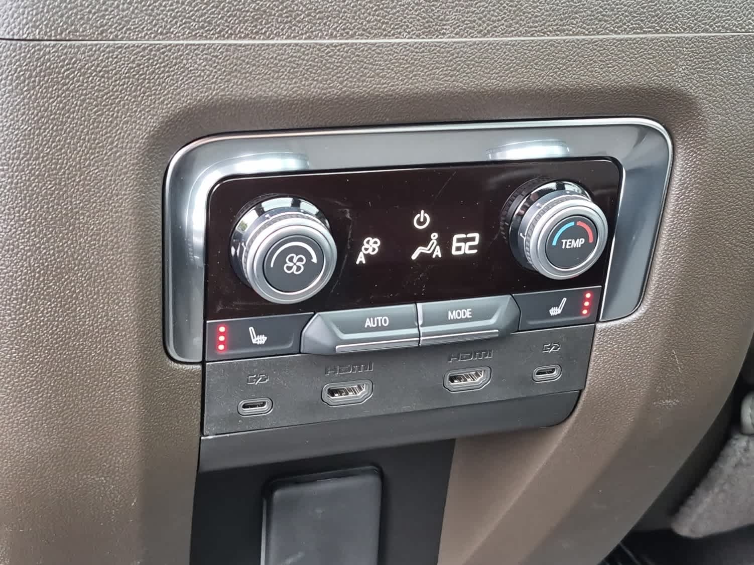 2026 GMC Yukon Elevation - Photo 10