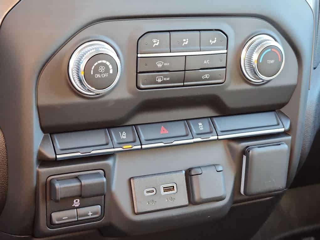 2025 GMC Sierra 3500HD Pro - Photo 14