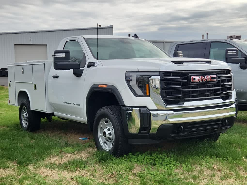 2025 Gmc Sierra 2500 HD Pro photo 2