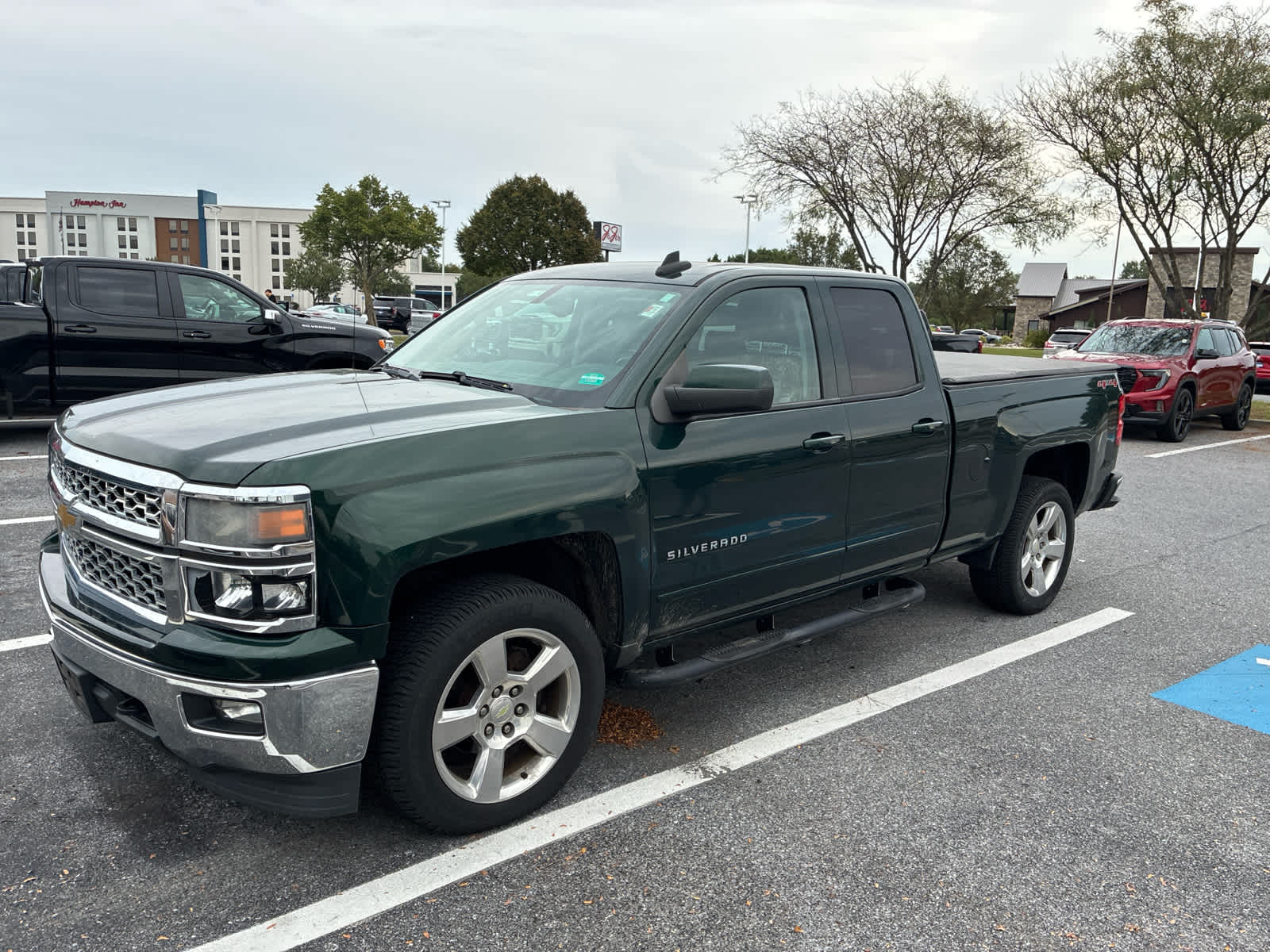 2015 Chevrolet Silverado 1500 LT photo 2