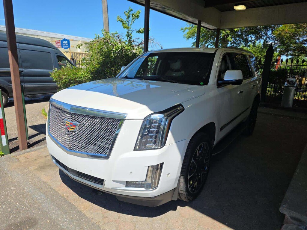 Used 2018 CADILLAC Escalade Luxury SUV
