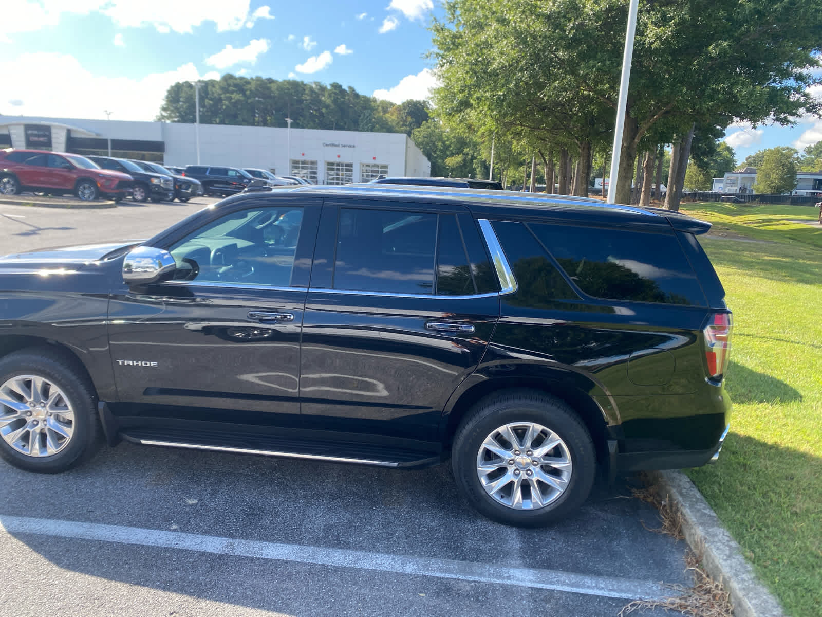2024 Chevrolet Tahoe Premier photo 4